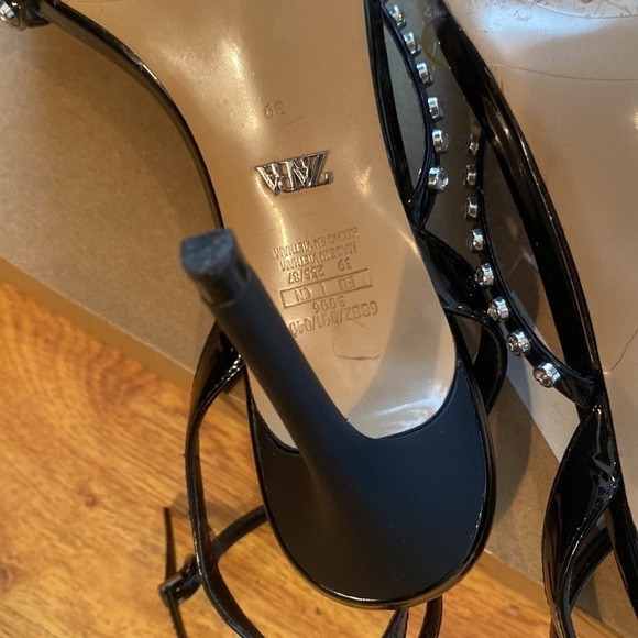 Zara  Woman vinyl and rhinestone sandal heels size 8/39 us.pvc and black - Picture 6 of 10